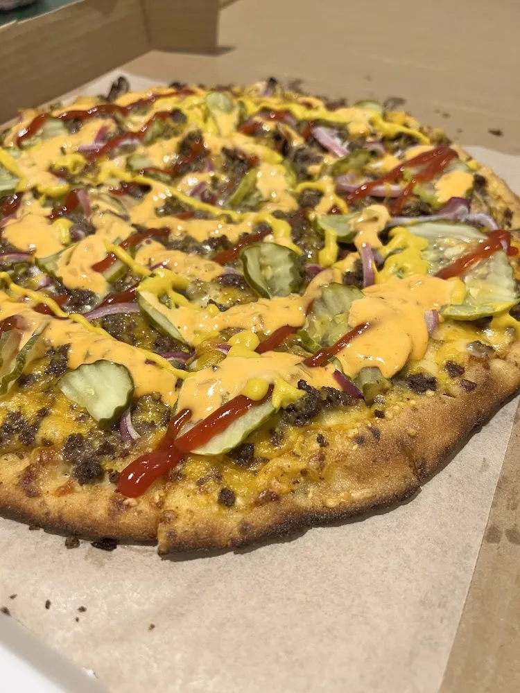 6 Cheeseburger Pizza
